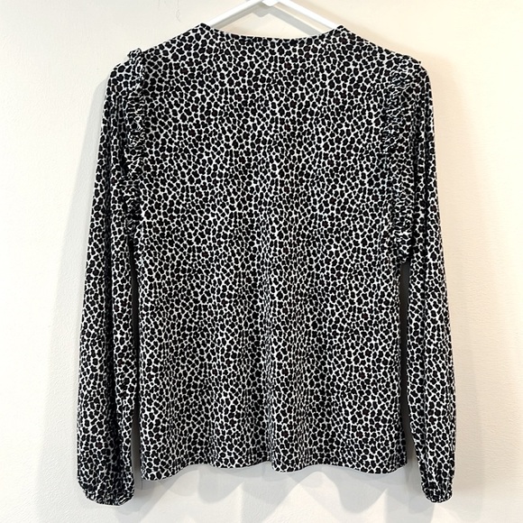 🔥Michael Kors Animal Print Blouse🔥 - Picture 2 of 6
